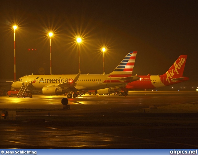 D-AVWC, Airbus A319-100, American Airlines