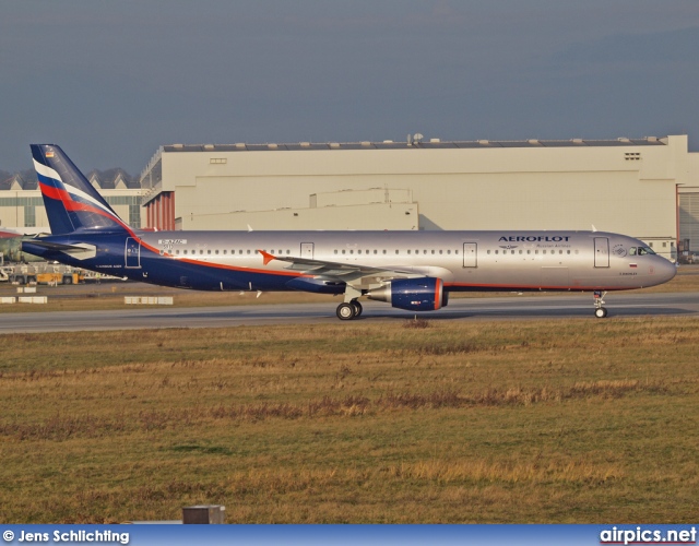 D-AZAC, Airbus A321-200, Aeroflot