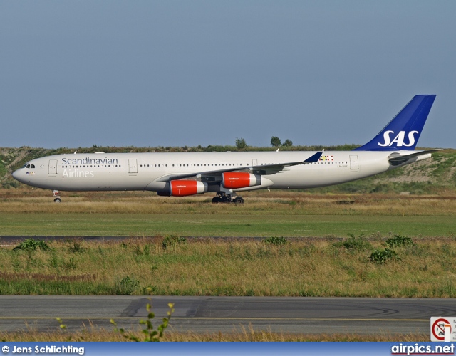 LN-RKF, Airbus A340-300, SAS Norge