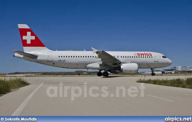 HB-IJR, Airbus A320-200, Swiss International Air Lines