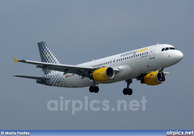 EC-LAA, Airbus A320-200, Vueling