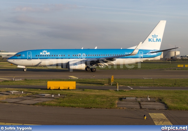 PH-BXV, Boeing 737-800, KLM Royal Dutch Airlines