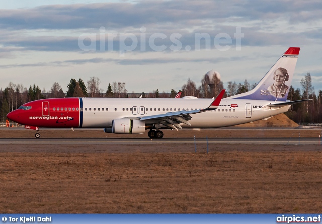 LN-NGS, Boeing 737-800, Norwegian Air Shuttle