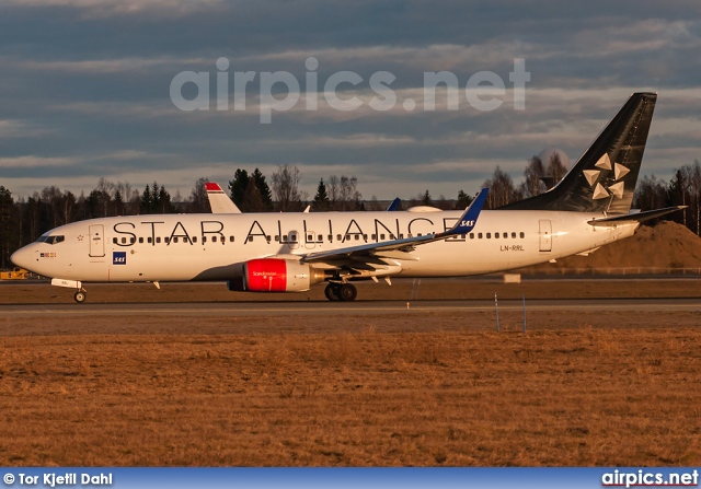 LN-RRL, Boeing 737-800, SAS Norge