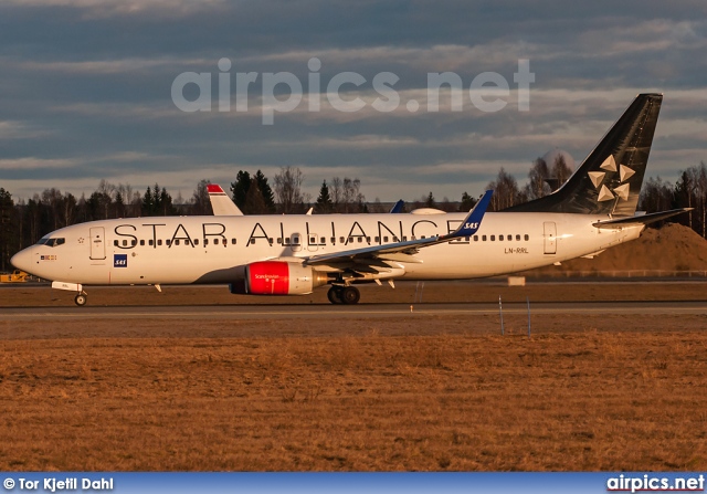 LN-RRL, Boeing 737-800, SAS Norge