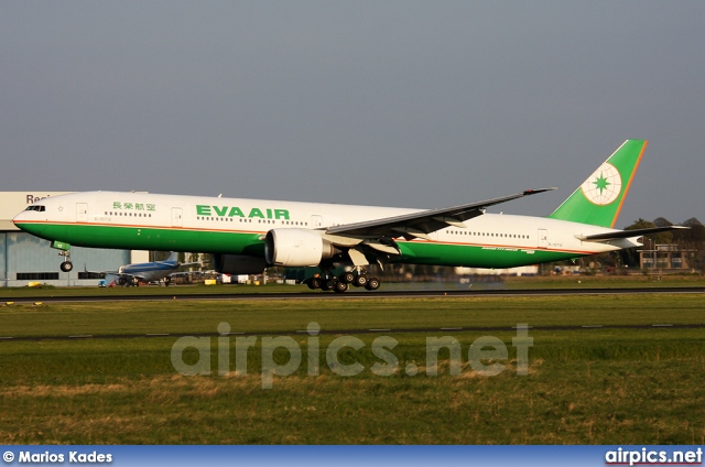 B-16712, Boeing 777-300ER, EVA Air