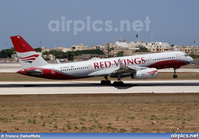 RA-64043, Tupolev Tu-204-100, Red Wings Airlines