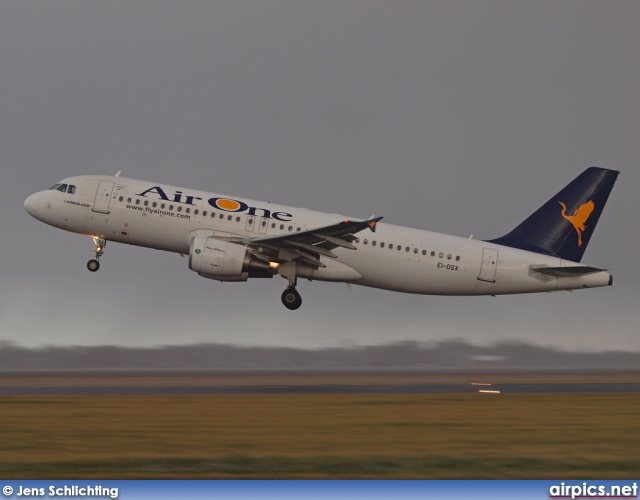 EI-DSX, Airbus A320-200, Air One