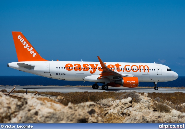 G-EZWL, Airbus A320-200, easyJet