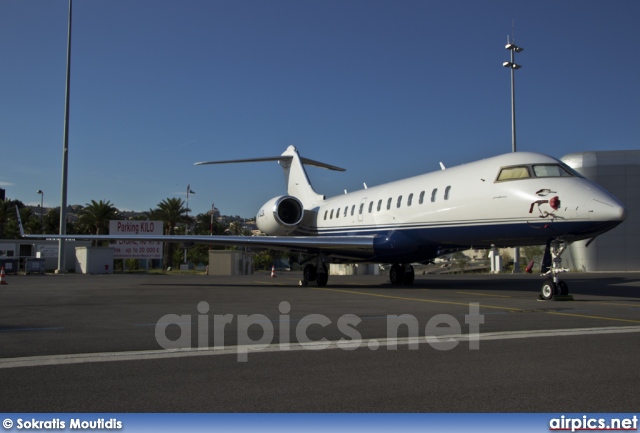 M-GLEX, Bombardier Global Express, Private