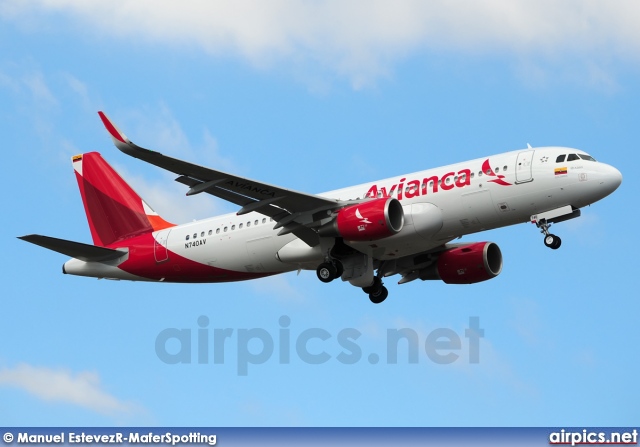 N740AV, Airbus A320-200, Avianca