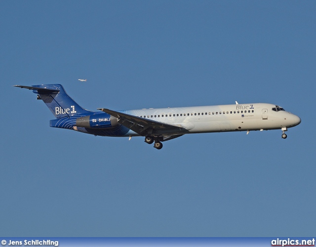 OH-BLJ, Boeing 717-200, Blue1