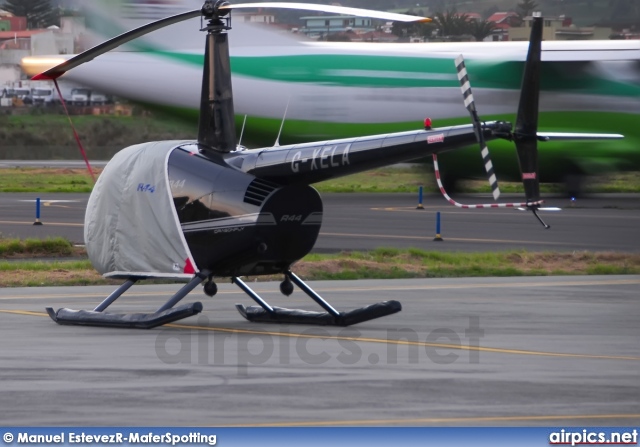 G-XELA, Robinson R44, Private