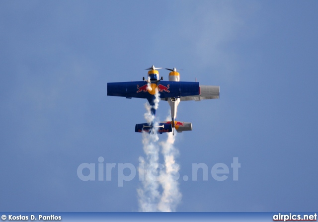 Zlin Z-50-LX, Flying Bulls