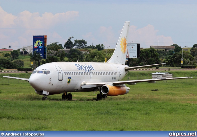 5X-SKA, Boeing 737-200Adv, Skyjet