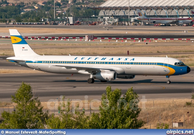 D-AIDV, Airbus A321-200, Lufthansa