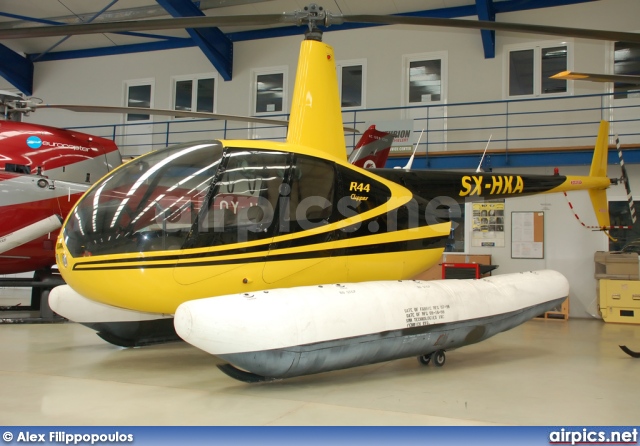 SX-HKA, Robinson R44, Private