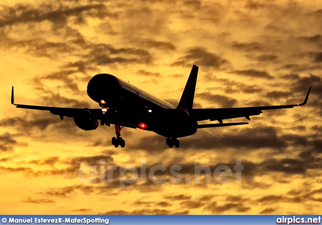 G-CPEU, Boeing 757-200, Thomson Airways