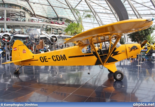 OE-CDM, Piper PA-18-150 Super Cub, Flying Bulls