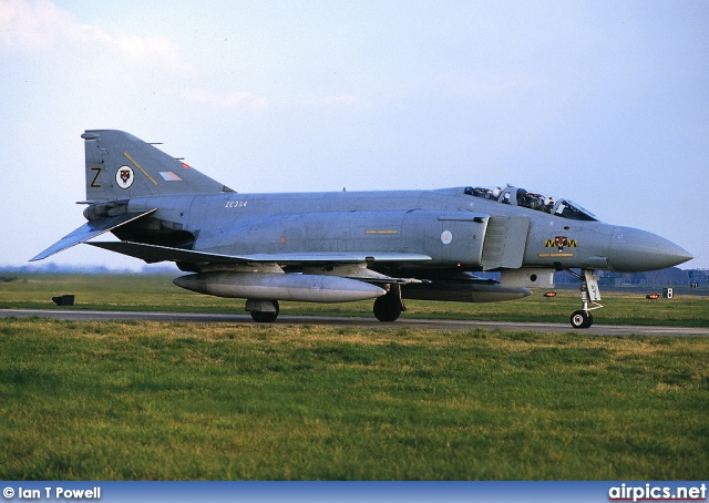 ZE364, McDonnell Douglas F-4-J (UK) Phantom II, Royal Air Force