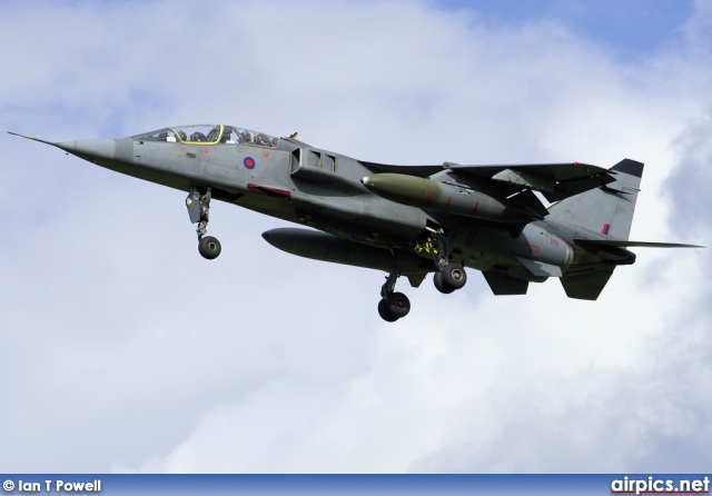 XX833, SEPECAT Jaguar-T.2A, Royal Air Force