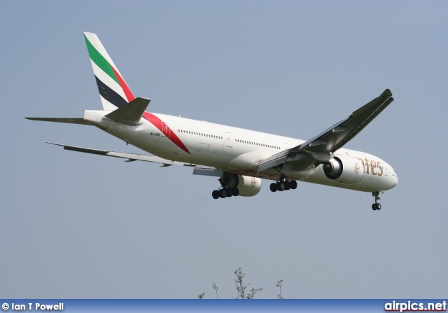 A6-EBK, Boeing 777-300ER, Emirates