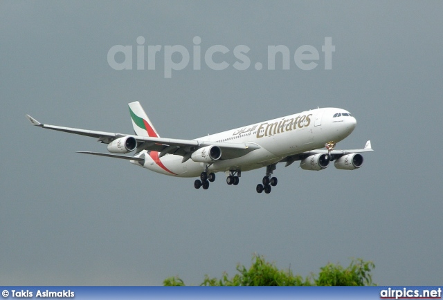 A6-ERT, Airbus A340-300, Emirates