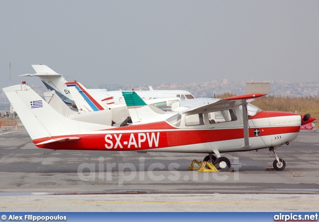 SX-APW, Cessna 182-E Skylane, Private