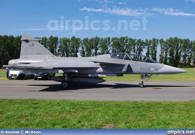 9820, Saab JAS 39-D Gripen, Czech Air Force