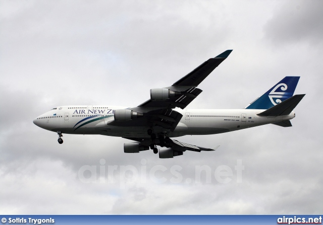 ZK-NBV, Boeing 747-400, Air New Zealand