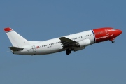 LN-KKV, Boeing 737-300, Norwegian Air Shuttle