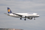 D-AIQK, Airbus A320-200, Lufthansa