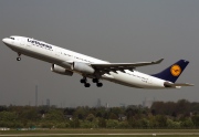 D-AIKG, Airbus A330-300, Lufthansa