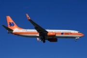 D-AHLK, Boeing 737-800, Hapag-Lloyd Kreuzfahrten
