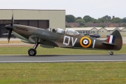 G-CCCA, Supermarine Spitfire-T9, Private