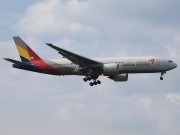 HL7596, Boeing 777-200ER, Asiana Airlines