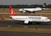 TC-JFU, Boeing 737-800, Turkish Airlines