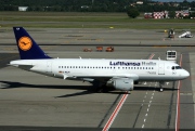 D-AILH, Airbus A319-100, Lufthansa Italia