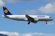 D-AIQM, Airbus A320-200, Lufthansa