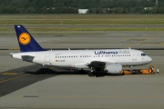 D-AKNH, Airbus A319-100, Lufthansa Italia