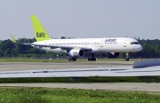 YL-BDC, Boeing 757-200, Air Baltic