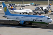 VP-BUZ, Boeing 767-300ER, Uzbekistan Airways