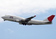 JA8910, Boeing 747-400, Japan Airlines