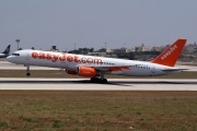 G-OJIB, Boeing 757-200, easyJet