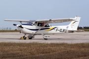 F-GJKU, Cessna 172-R Skyhawk, Private