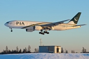 AP-BGK, Boeing 777-200ER, Pakistan International Airlines (PIA)