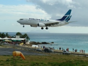 C-FLWJ, Boeing 737-700, WestJet