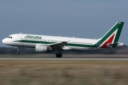 EI-DSD, Airbus A320-200, Alitalia