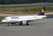 D-AIPL, Airbus A320-200, Lufthansa