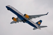 TF-FIJ, Boeing 757-200, Icelandair